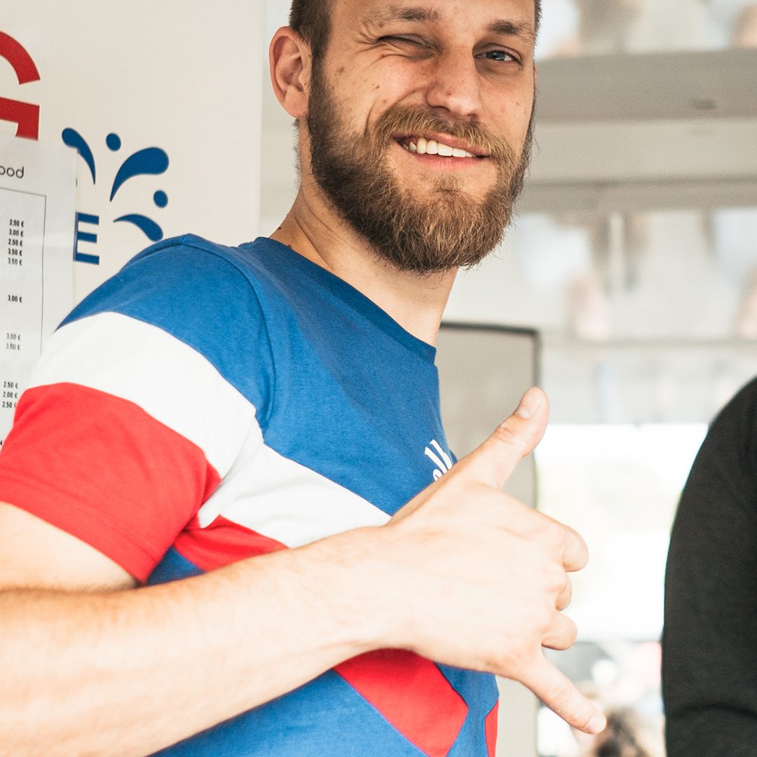 1CFE757A-A419-4FBA-B4C5-A832EE3A353D